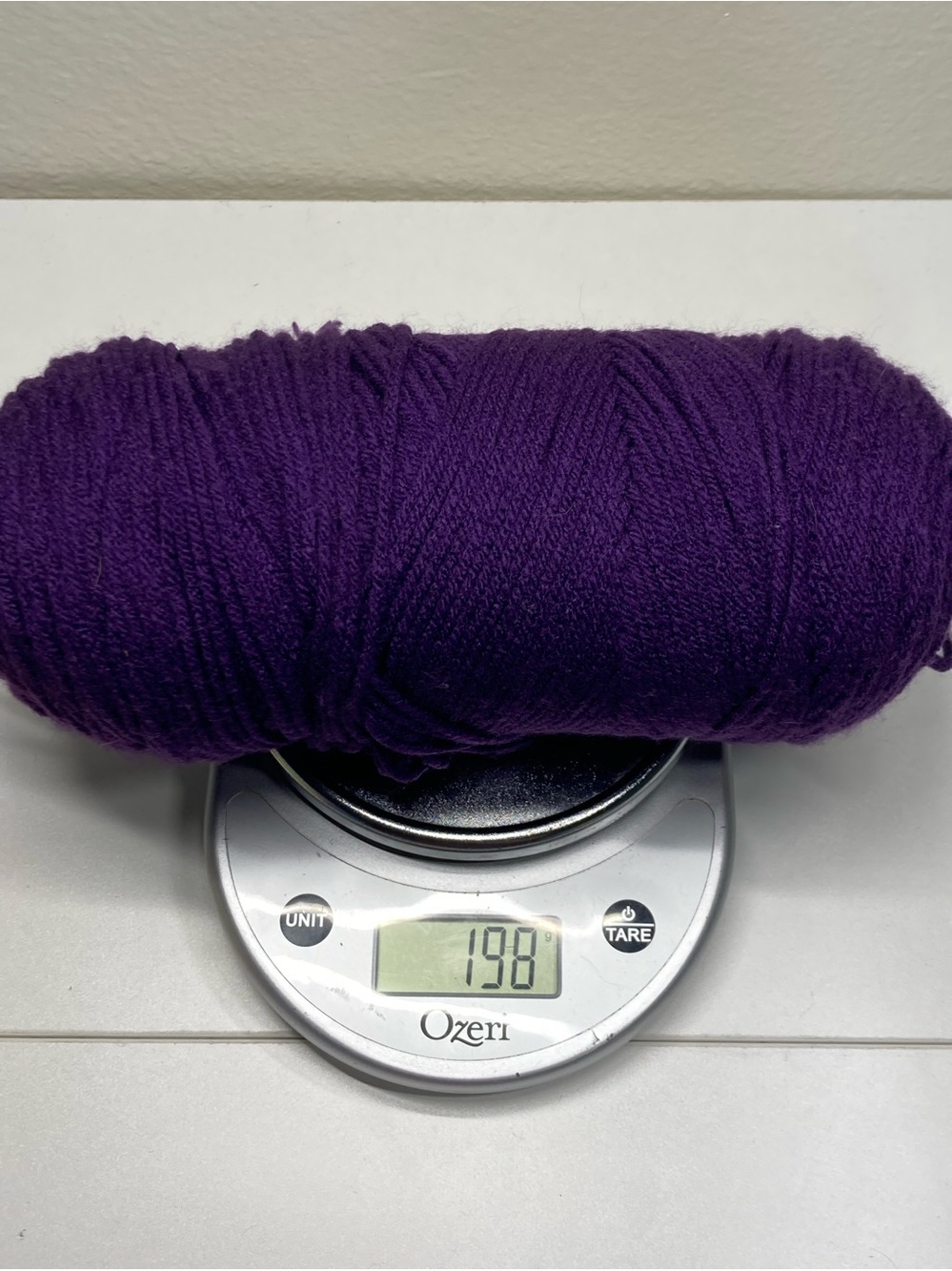 Bargain Yarn 128 g / ~7‎ oz Deep Purple Yarn Skein - Rich Plum Color